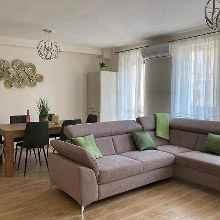דירות Hajdúszoboszló Noemi Apartman מראה חיצוני תמונה