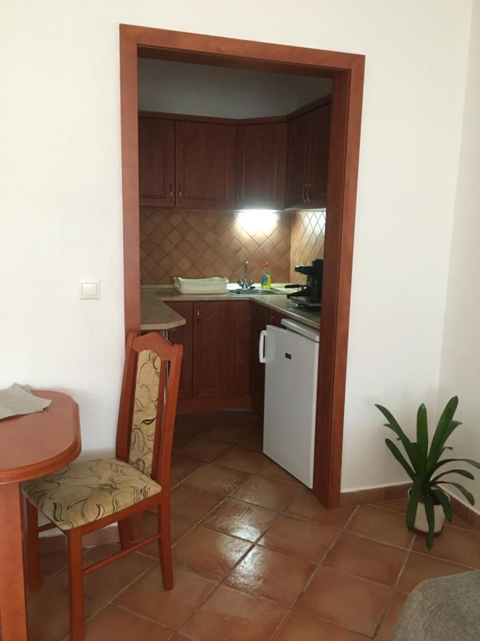 דירות Hajdúszoboszló Noemi Apartman מראה חיצוני תמונה
